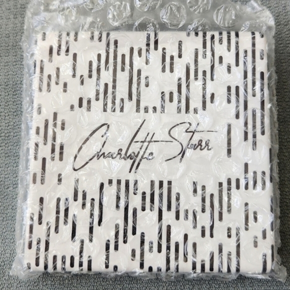 Charlotte Starr Revitalizing Eye Mask and Foldible Mirror Bundle - Picture 10 of 10